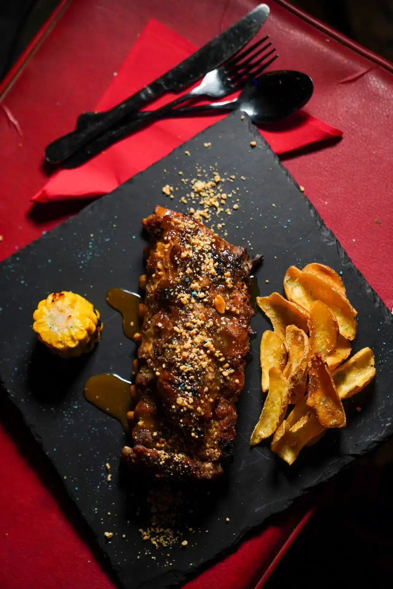 Costillar en restaurante mágico